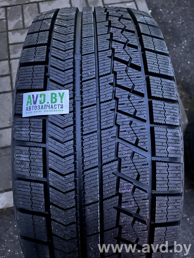 Купить Шины Bridgestone Blizzak RFT 225/45R17 91Q (run-flat)  в Минске.
