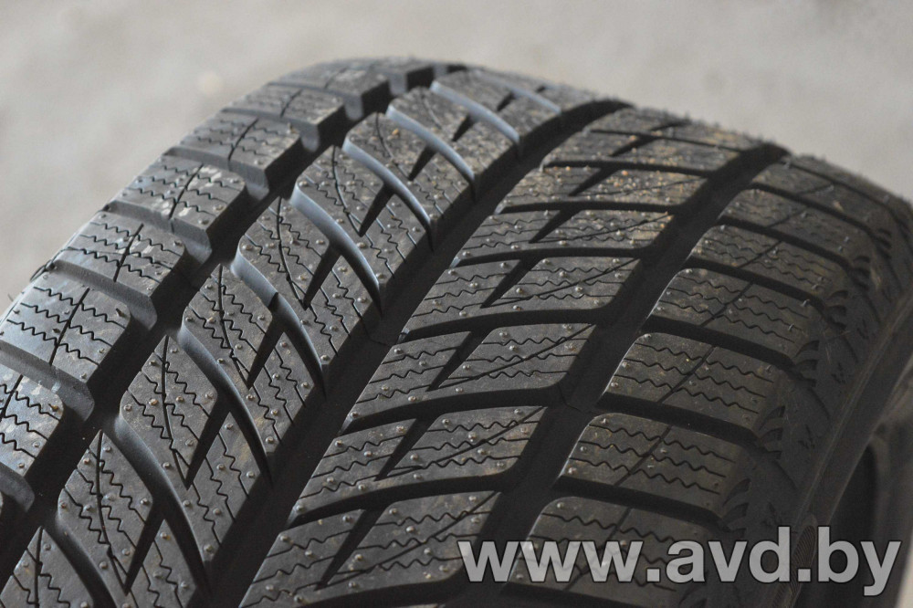 Купить Шины Headway HW505 235/55R20 102H  в Минске.