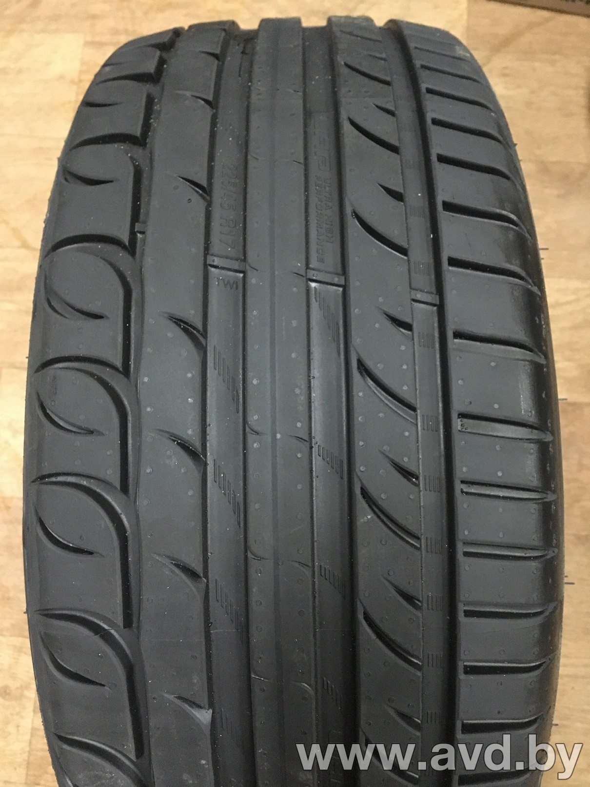 Купить Шины Tigar Ultra High Performance 245/40R18 97Y в Минске.