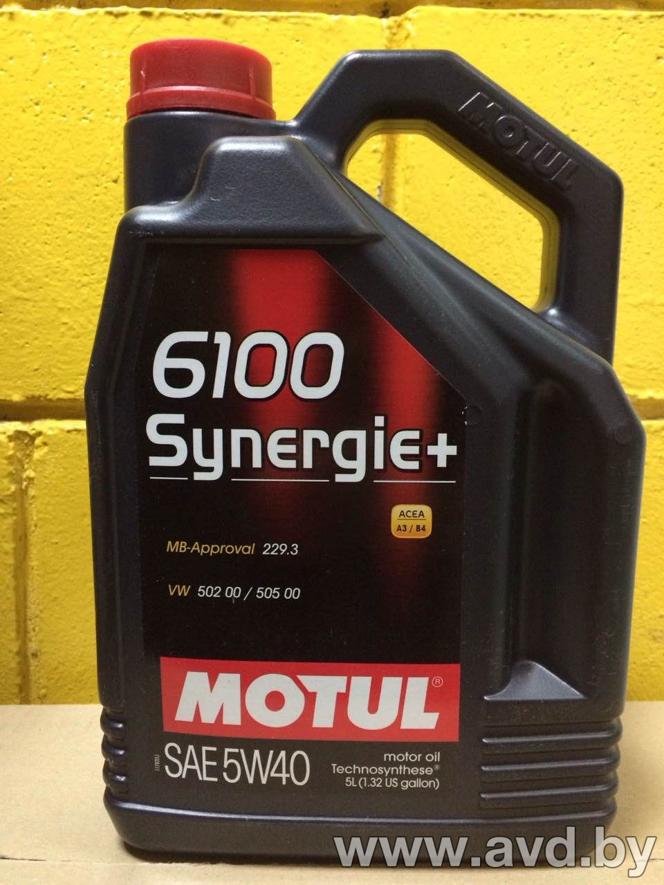 Купить Моторное масло Motul 6100 Synergie + 5W-40 5л в Минске.