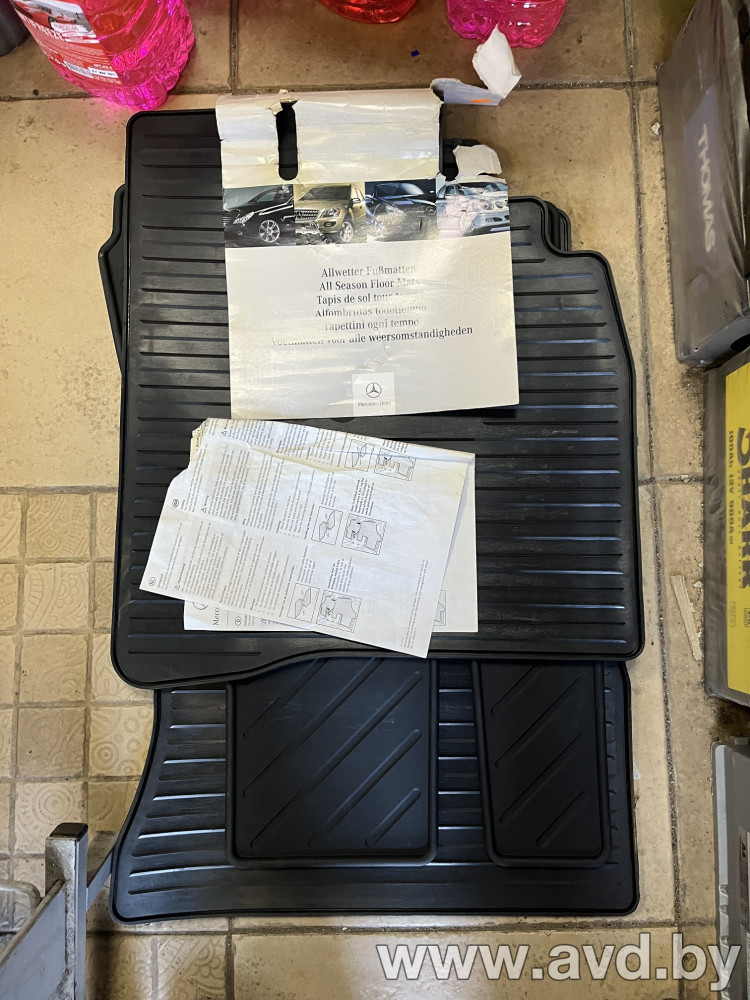Купить Коврики для автомобиля Mercedes-Benz Комплект ковриков резиновых W221 черные (B67812042)  в Минске.