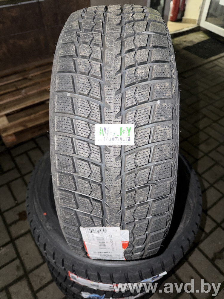 Купить Шины LEAO Winter Defender Ice I-15 SUV 235/50R19 99T  в Минске.