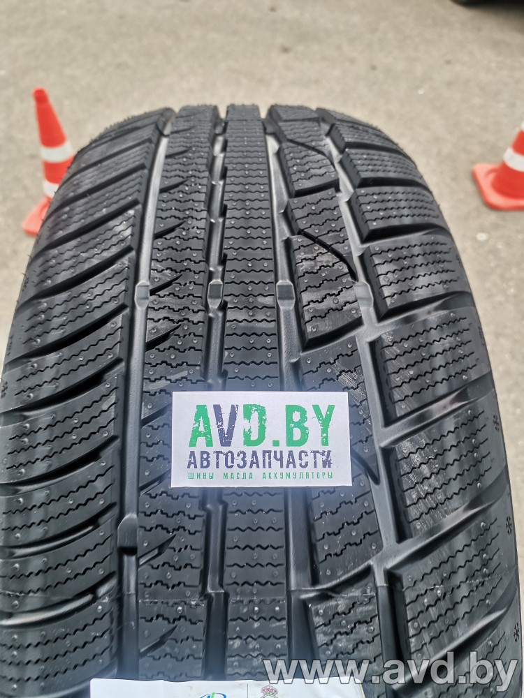 Купить Шины LingLong GreenMax Winter UHP 215/55R17 94V  в Минске.