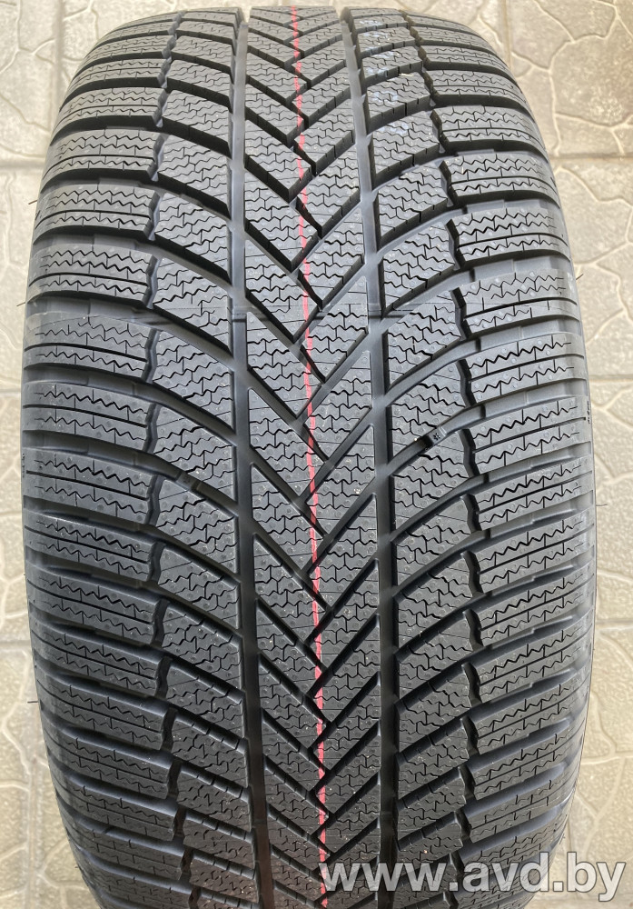 Купить Шины Bridgestone Blizzak LM005 245/45R17 99V в Минске.