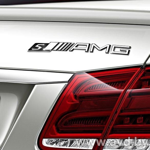 Купить Фирменные аксессуары Mercedes-Benz Шильдик AMG S (A2128170300) в Минске.