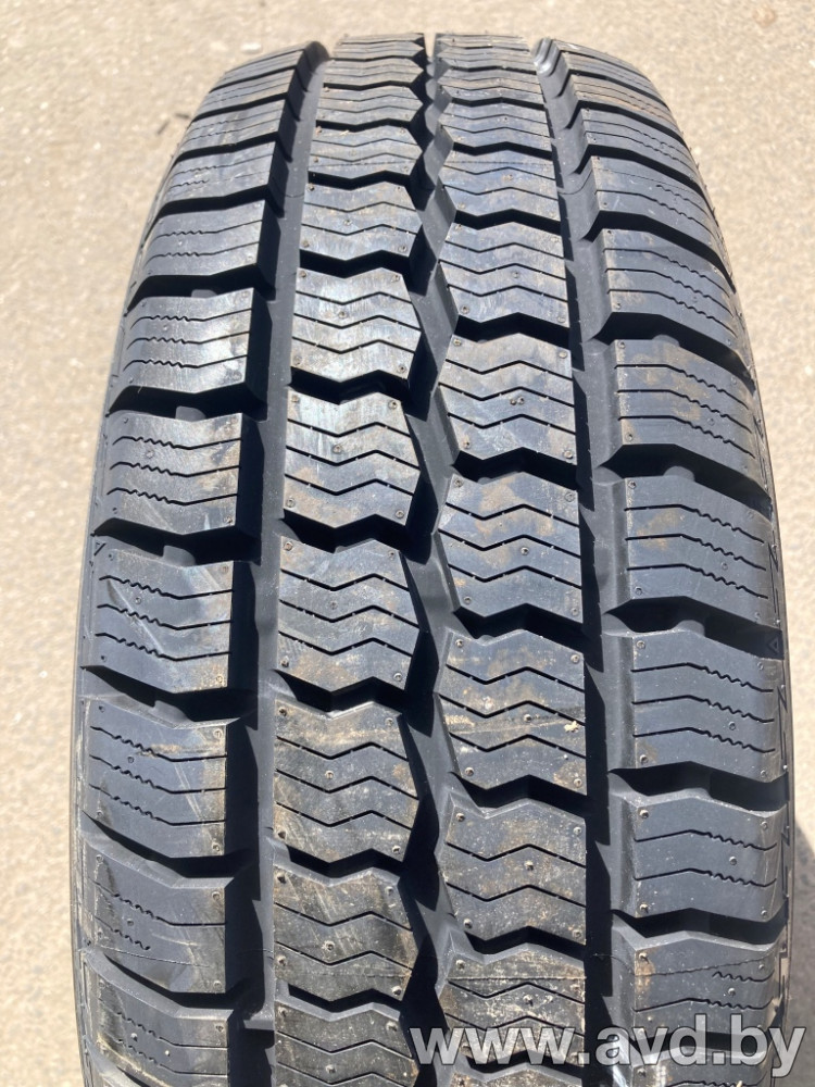 Купить Шины Yokohama BluEarth-Van All Season RY61 205/70R15C 106/104R  в Минске.
